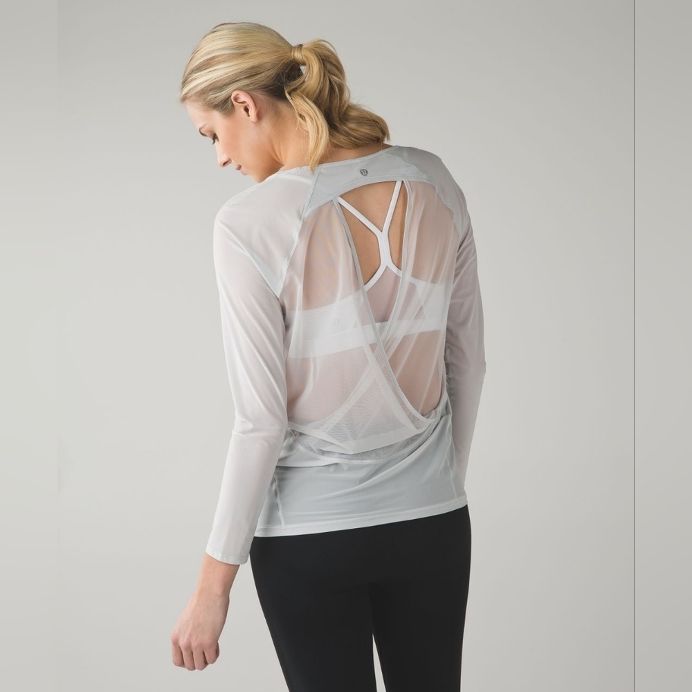 Lululemon If Youre Lucky Long Sleeve Tee Silver Spoon